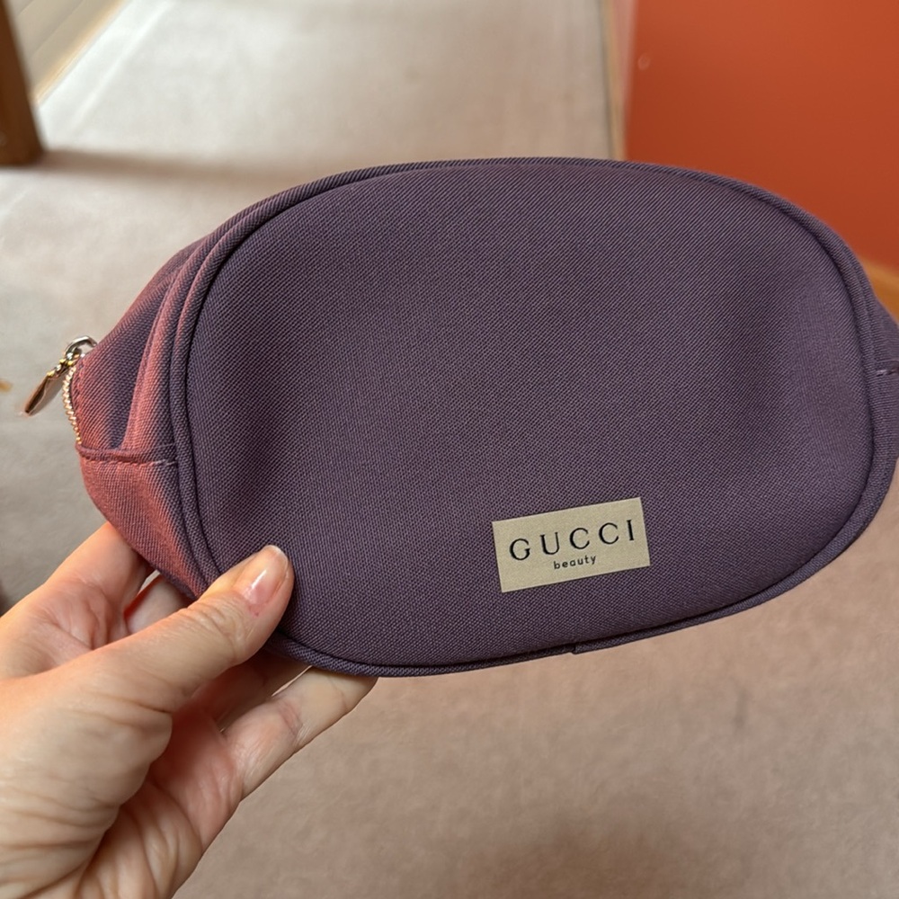 Gucci beauty case new 9”x5.5” - Picture 2 of 4